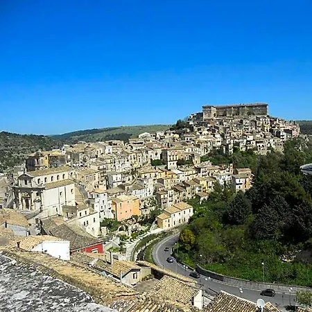 Epoca - Con Stile 4* Ragusa
